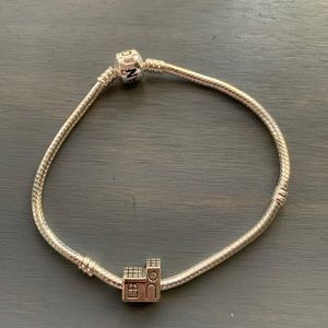 🎅🏻HOLIDAY SALE🎄Church charm